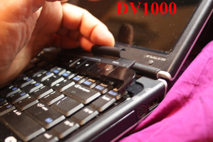 HP DV1000 - Removing the bottom case.